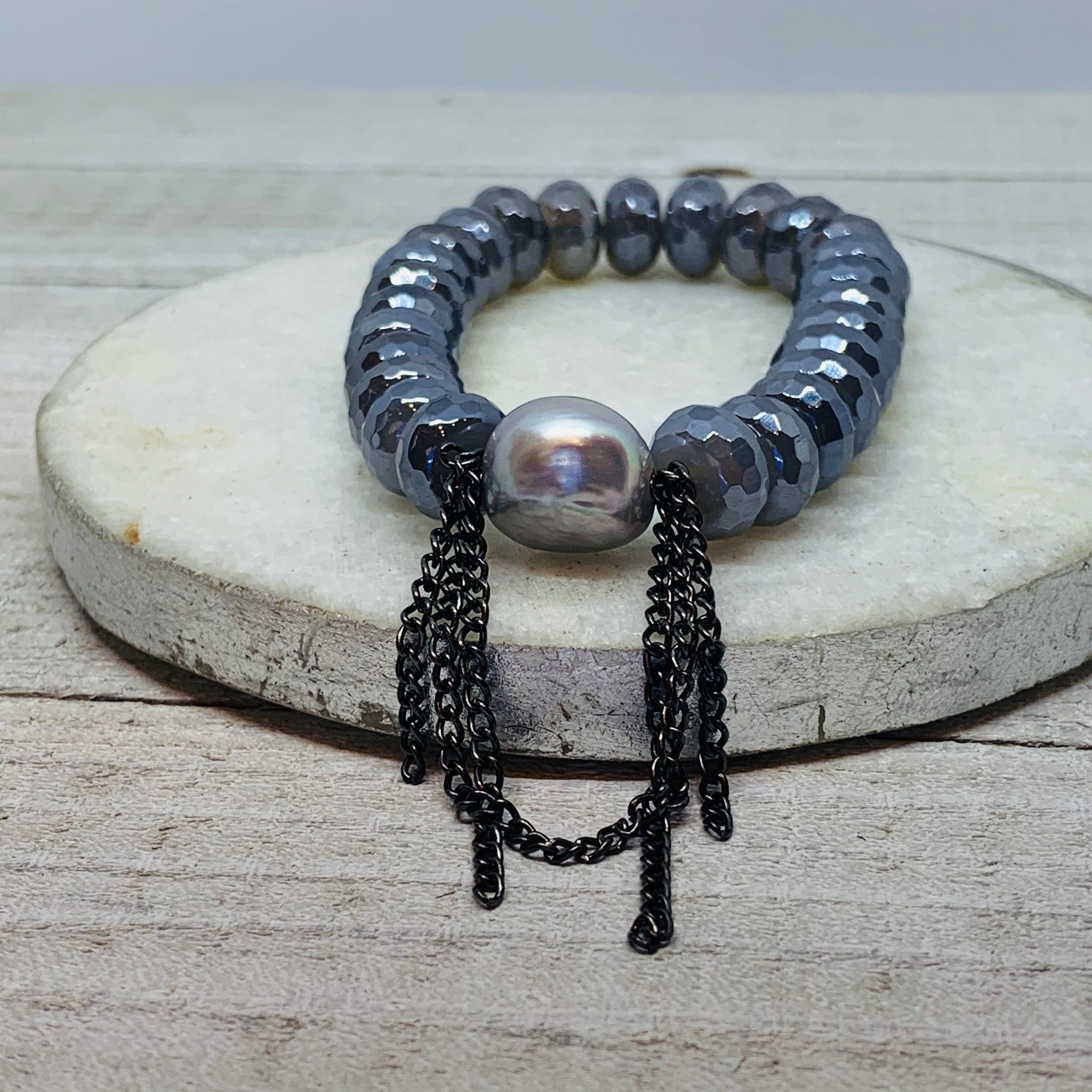 Faceted Gray Agate with Chain &Pearl Bracelet