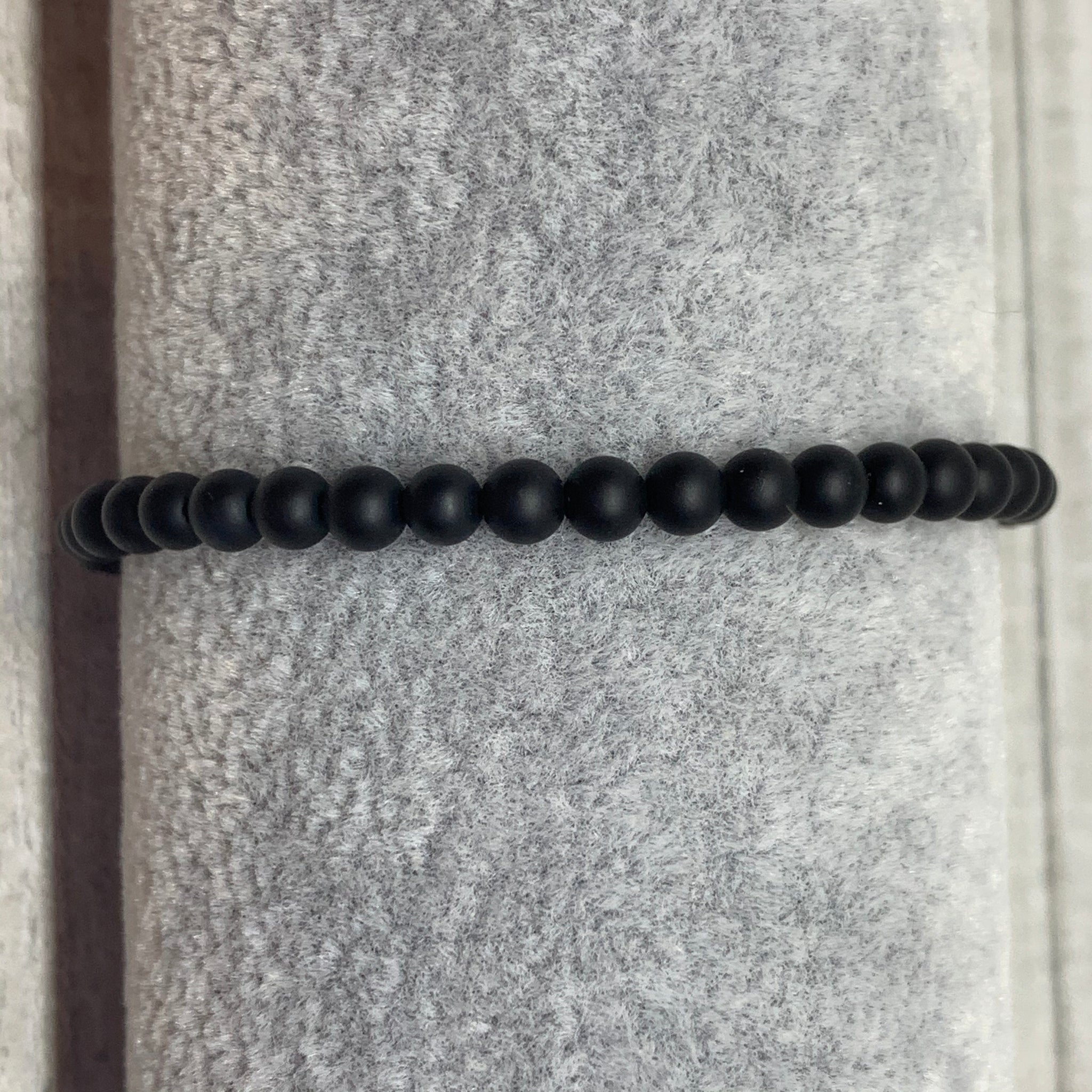 Onyx 4mm Plain Bracelet