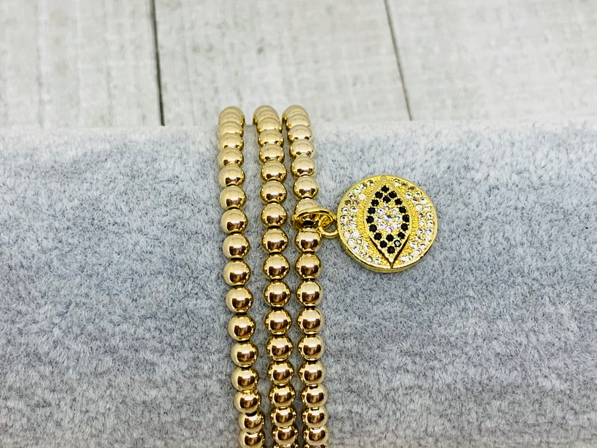Eve Gold Bracelet