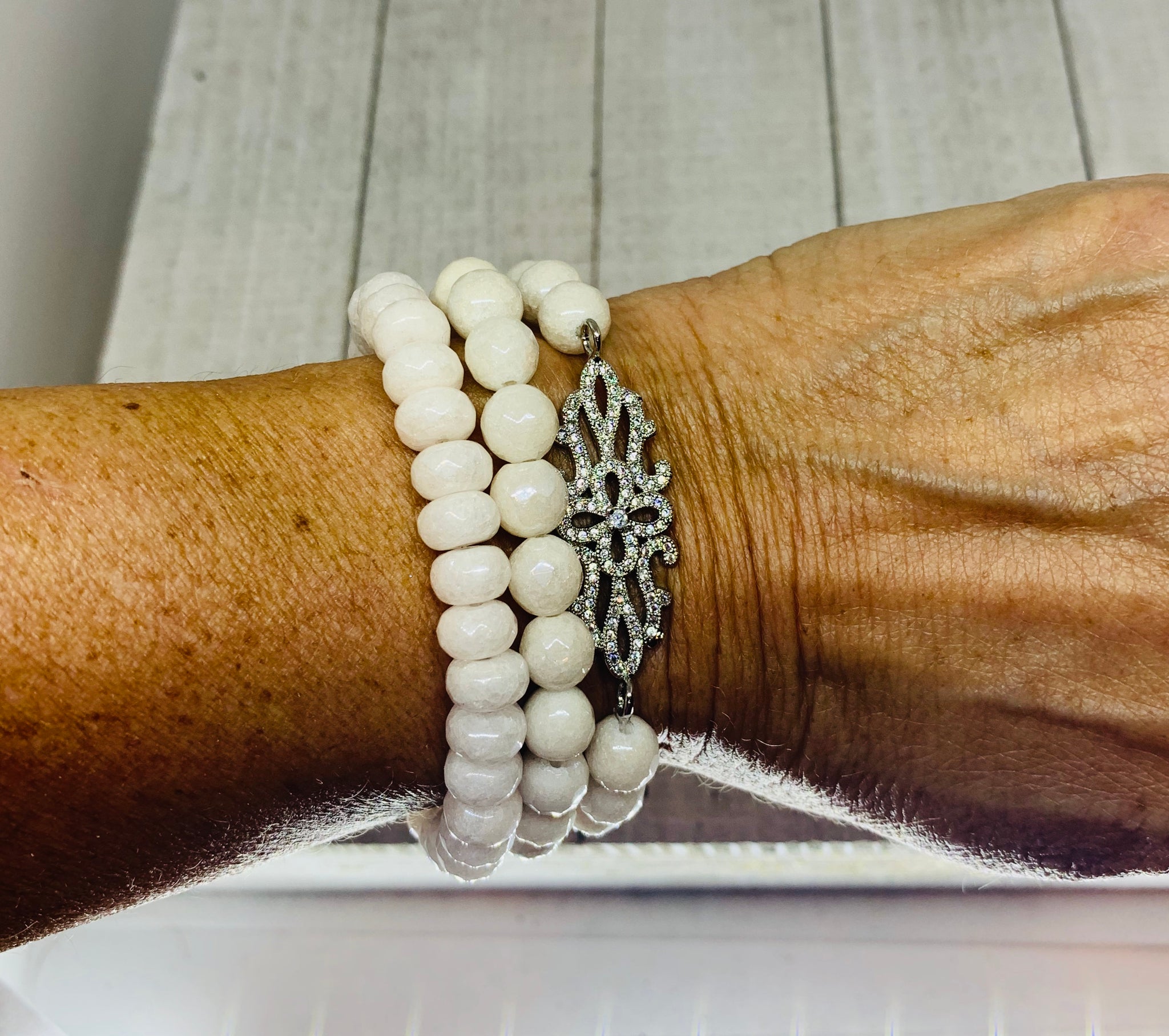 Mystic Snow White Bracelet