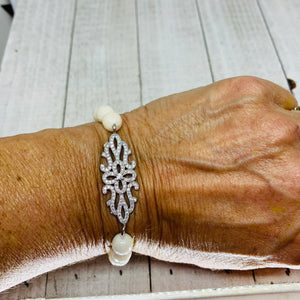 Mystic Snow White Bracelet
