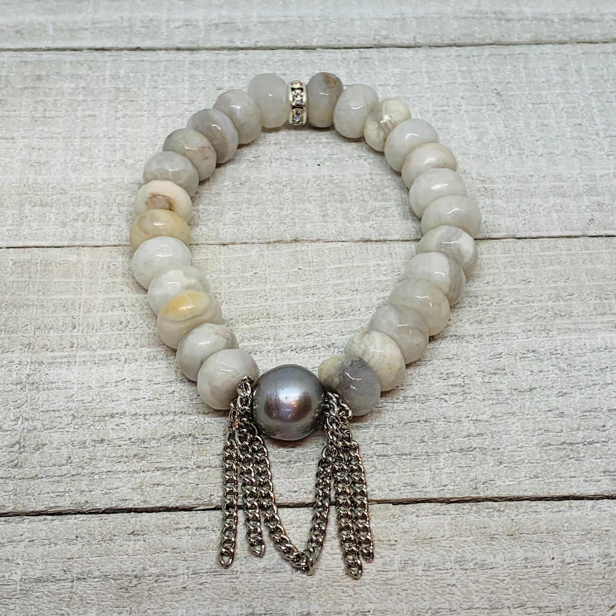 Creamy Lace Agate with Gray Pearl and Chain Bracelet