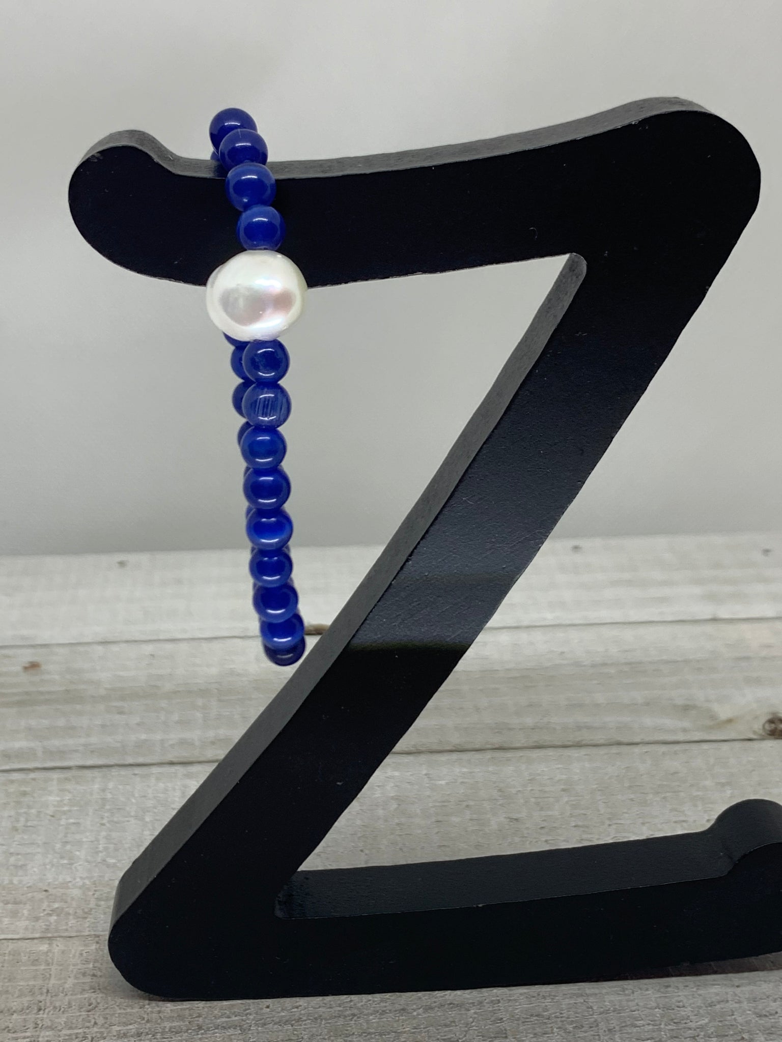 Bonny Blue  Cat Eye Bead Bracelet