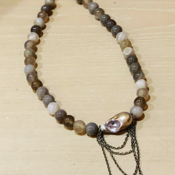 Labradorite Bead Necklace w/ a Grey Baroque Pearl